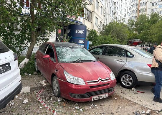В Белгороде в результате обстрела ВСУ обрушился подъезд многоквартирного жилого дома