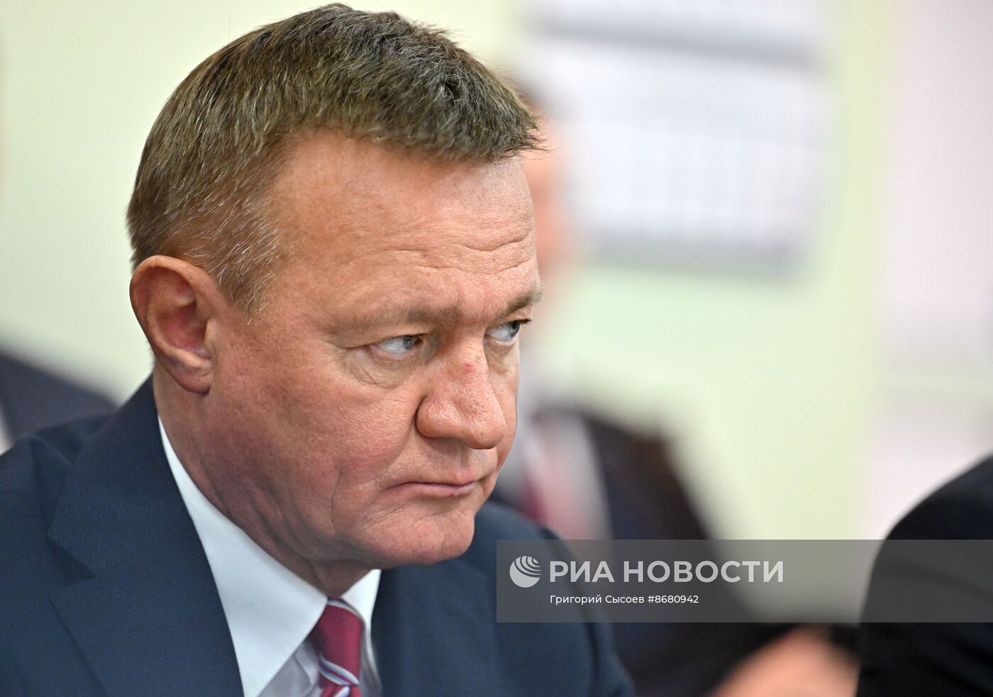 Комитеты Госдумы проводят встречи с кандидатами на должности министров в новом правительстве