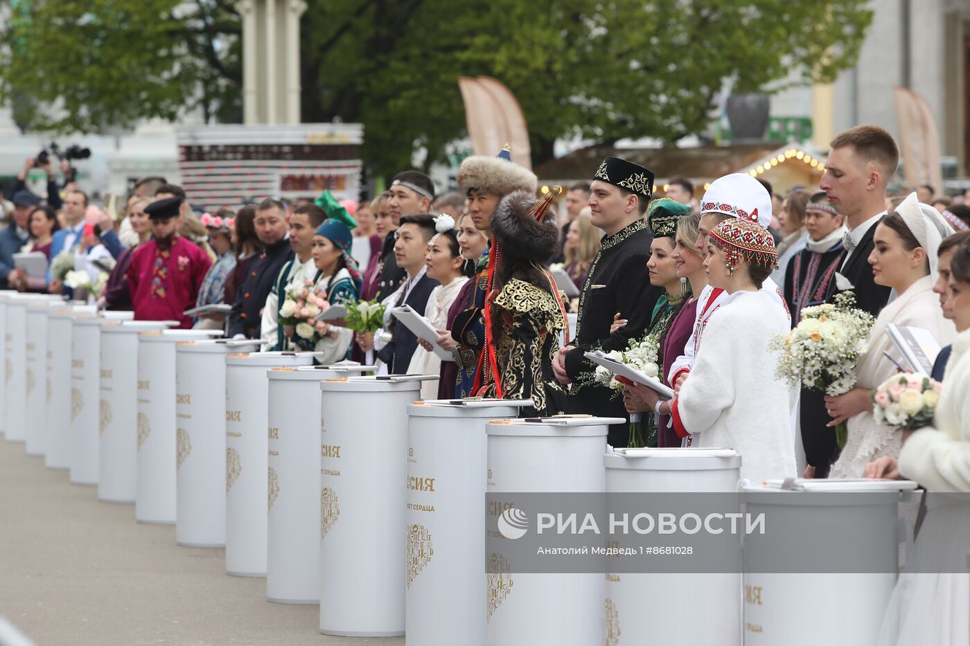 Выставка "Россия". Открытие первого Всероссийского свадебного фестиваля