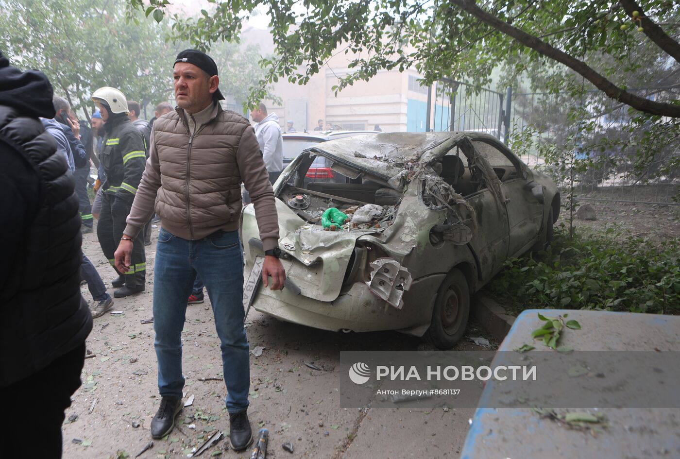 В Белгороде в результате обстрела ВСУ обрушился подъезд многоквартирного жилого дома