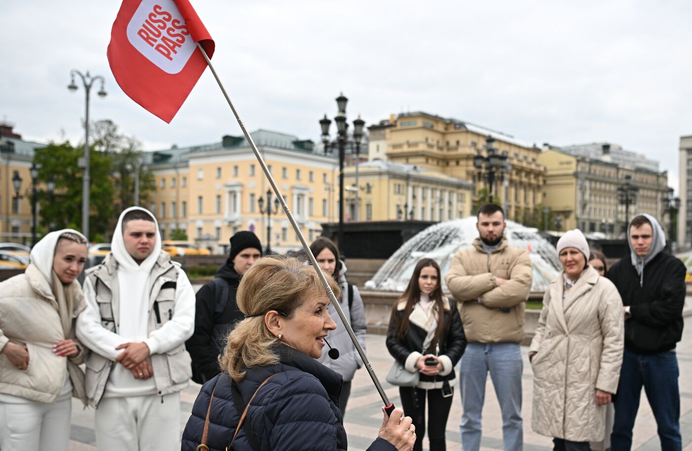 Выставка "Россия". Экскурсия для молодоженов, поженившихся на Выставке "Россия"