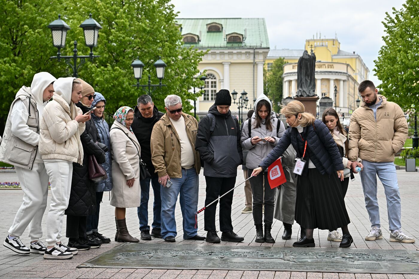 Выставка "Россия". Экскурсия для молодоженов, поженившихся на Выставке "Россия"