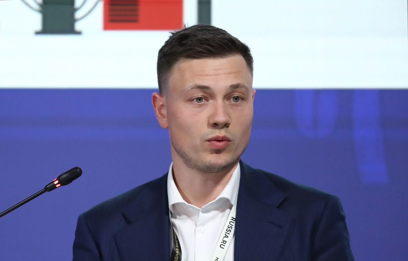 Выставка "Россия". Экспертная панель "Высокотехнологичные решения в промышленности: робототехника"
