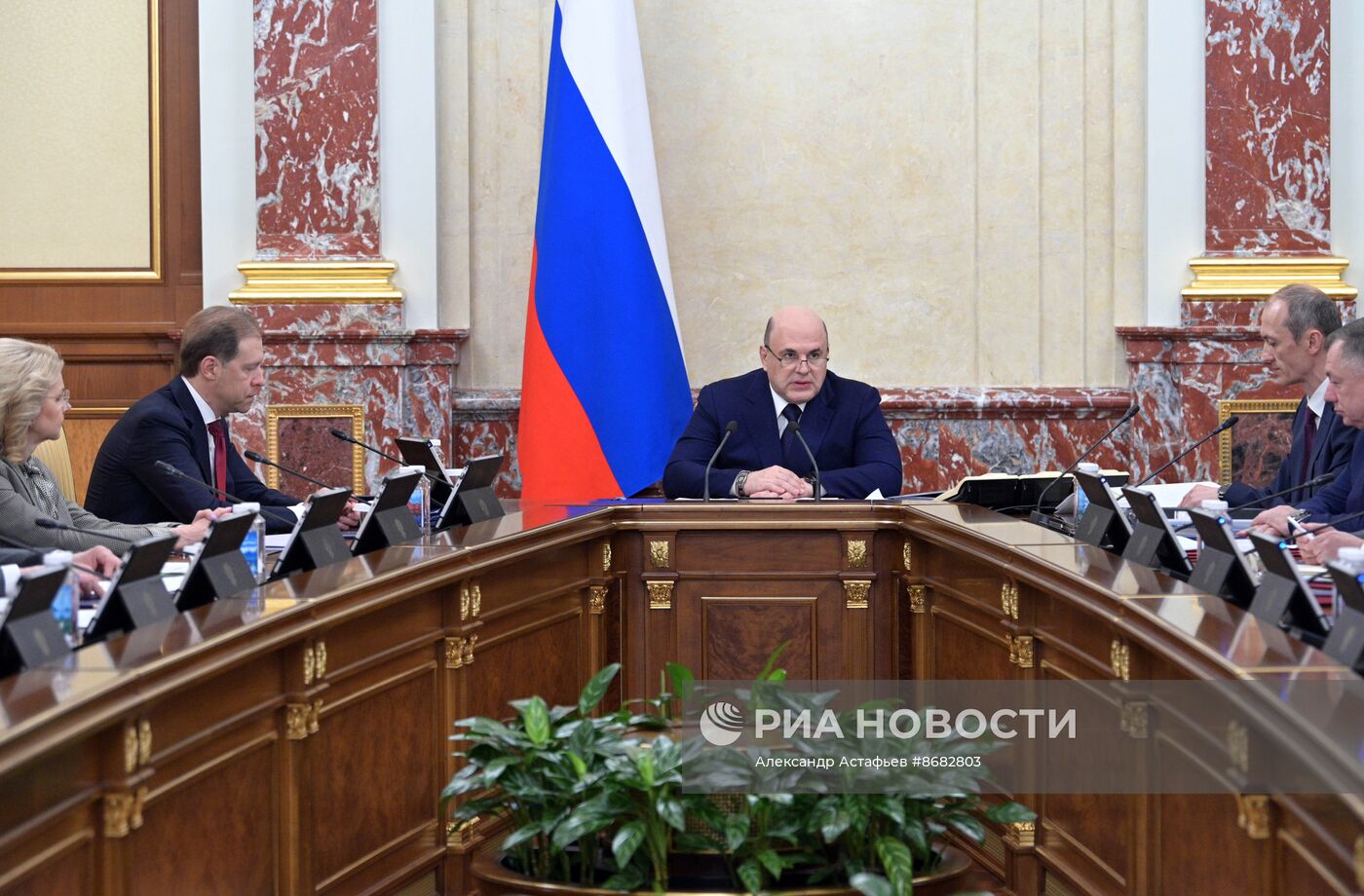 Первое заседание правительства РФ в новом составе