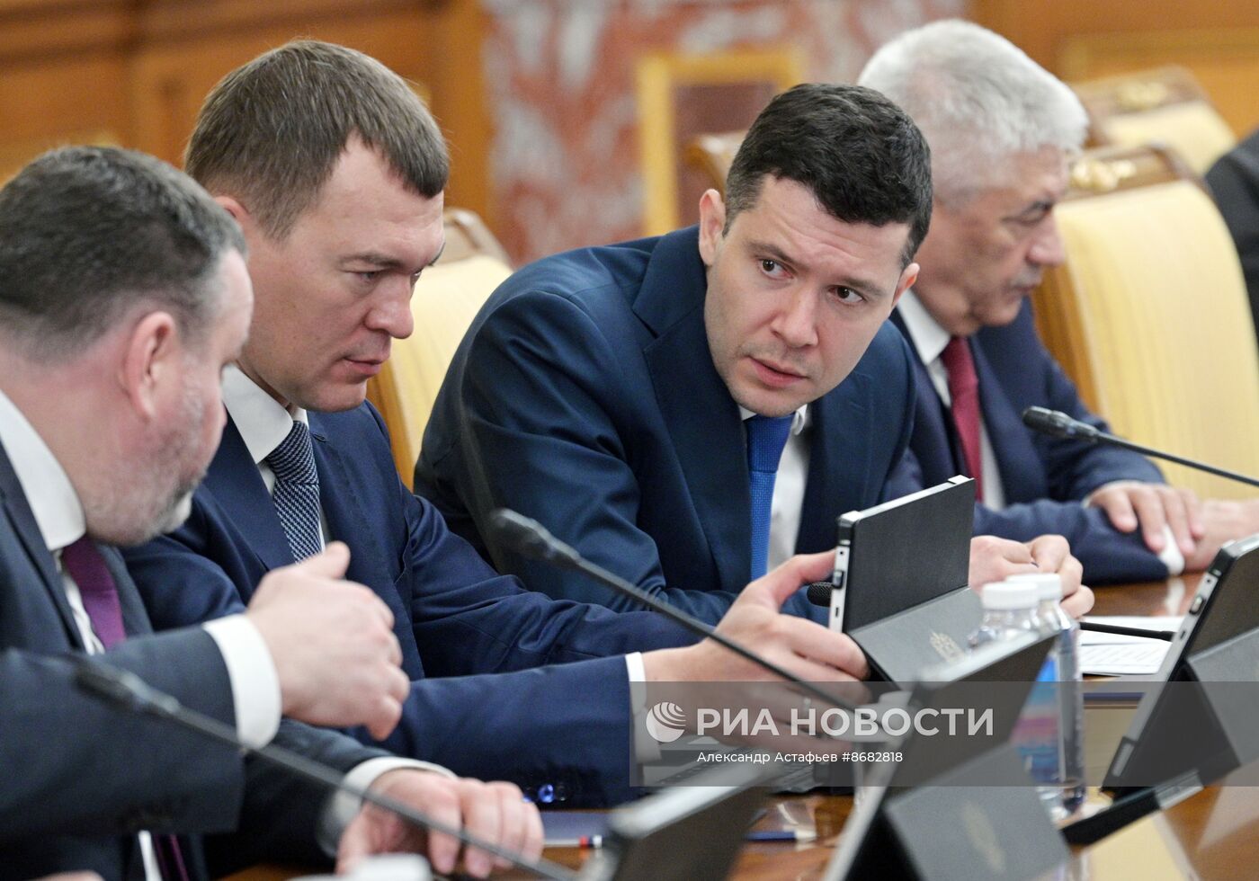 Первое заседание правительства РФ в новом составе