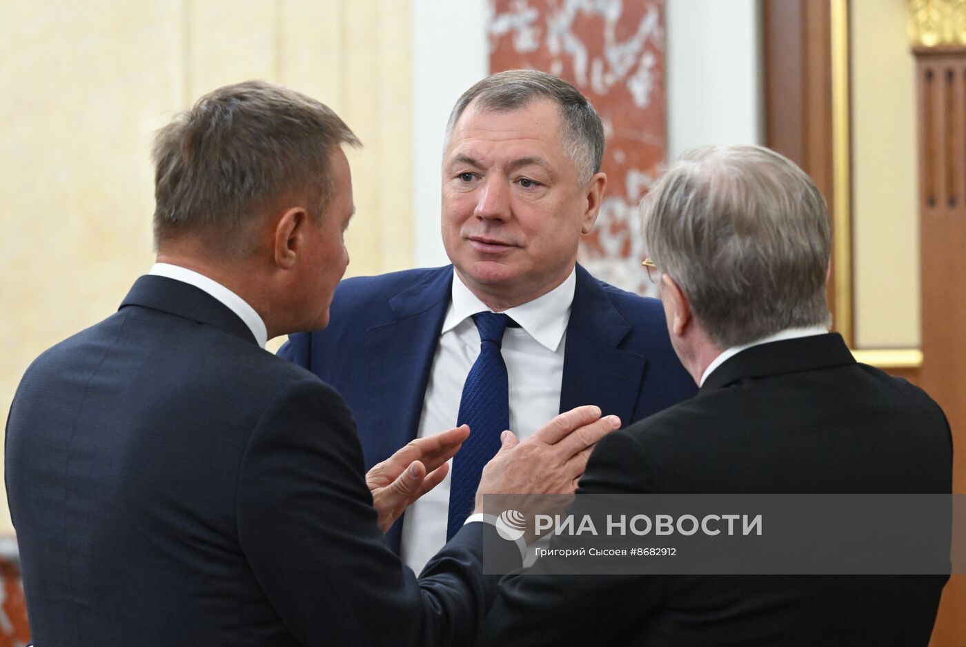 Первое заседание правительства РФ в новом составе