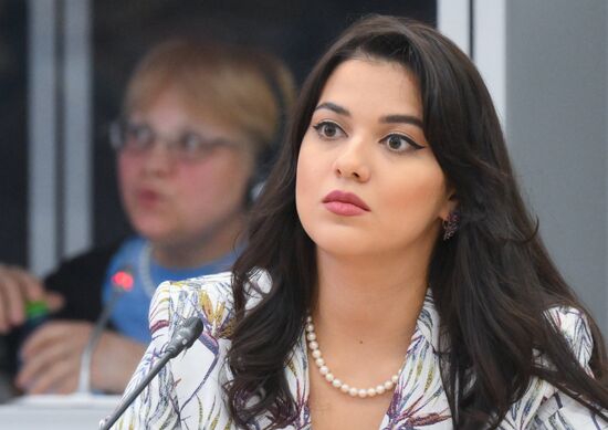 KAZANFORUM 2024. Россия-страны исламского мира: развития сотрудничества в области фармацевтики 