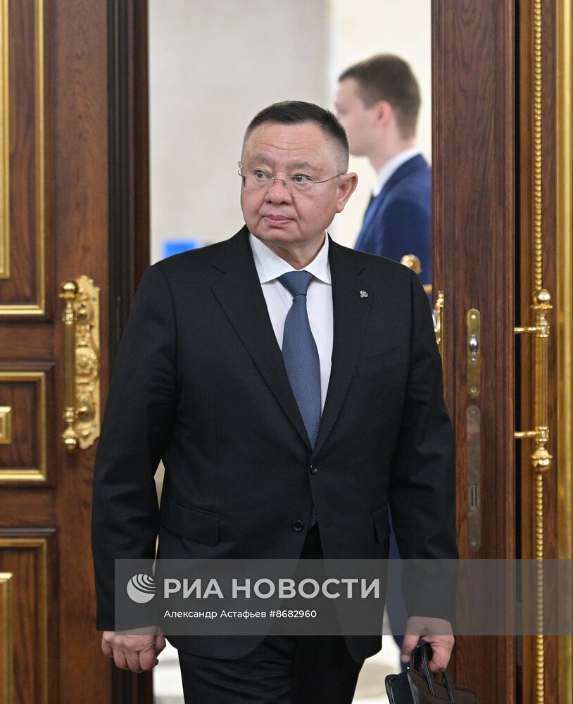 Первое заседание правительства РФ в новом составе