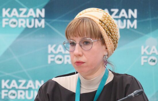KAZANFORUM 2024. Россия-страны исламского мира: развития сотрудничества в области фармацевтики 