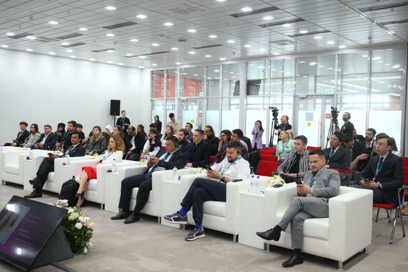 KAZANFORUM 2024. Презентация стартапов финалистов в формате питч-сессии перед экспертами