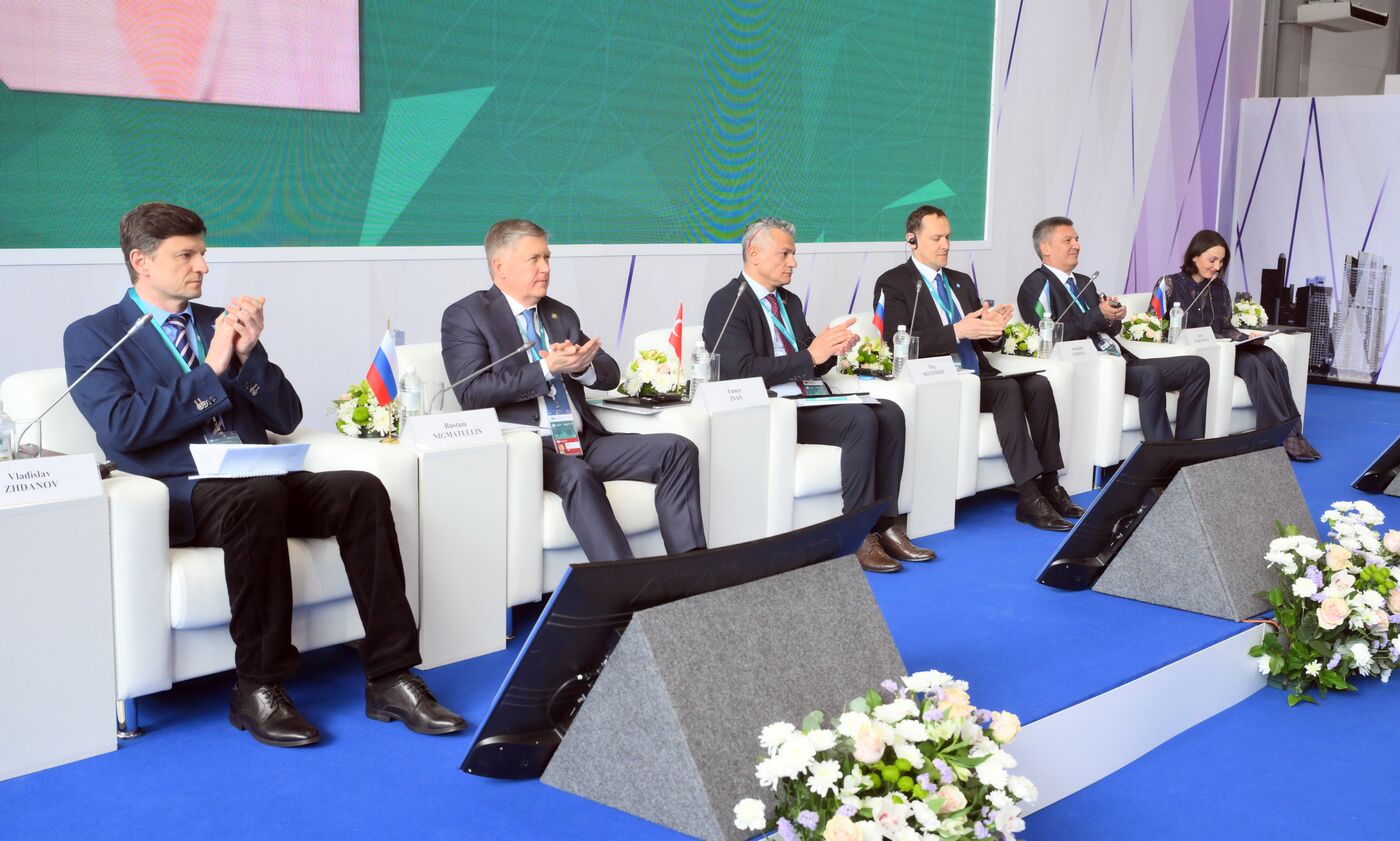 KAZANFORUM 2024. Международное партнерство в геопространственном обеспечении государств