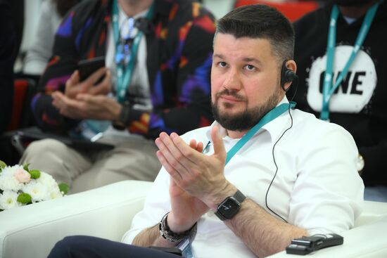 KAZANFORUM 2024. Презентация стартапов финалистов в формате питч-сессии перед экспертами 