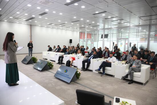 KAZANFORUM 2024. Презентация стартапов финалистов в формате питч-сессии перед экспертами 