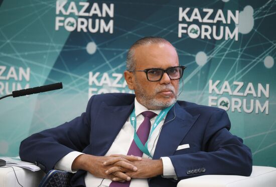 KAZANFORUM 2024. Прорывные российские технологии для зрелых нефтегазовых месторождений в разрезе новой парадигмы - экономическая эффективность, цифровая трансформация и декарбонизация