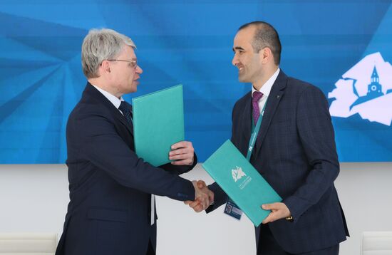 KAZANFORUM 2024. Подписания