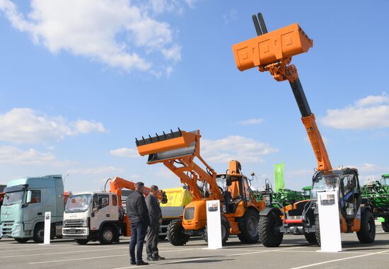 Работа форума "Россия - исламский мир: KAZANFORUM" 2024