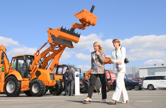 Работа форума "Россия - исламский мир: KAZANFORUM" 2024