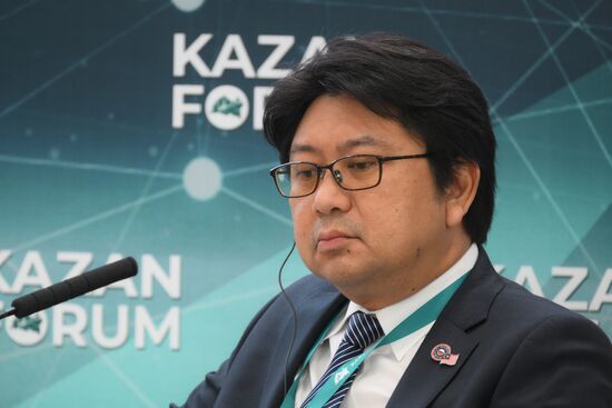 KAZANFORUM 2024. Прорывные российские технологии для зрелых нефтегазовых месторождений в разрезе новой парадигмы - экономическая эффективность, цифровая трансформация и декарбонизация 