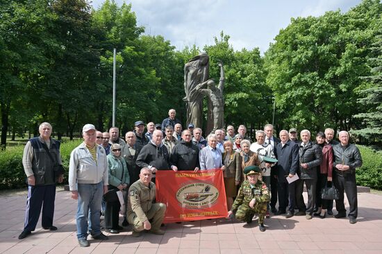 Митинг-молебен в Луганске по случаю годовщины начала вывода советских войск из Афганистана