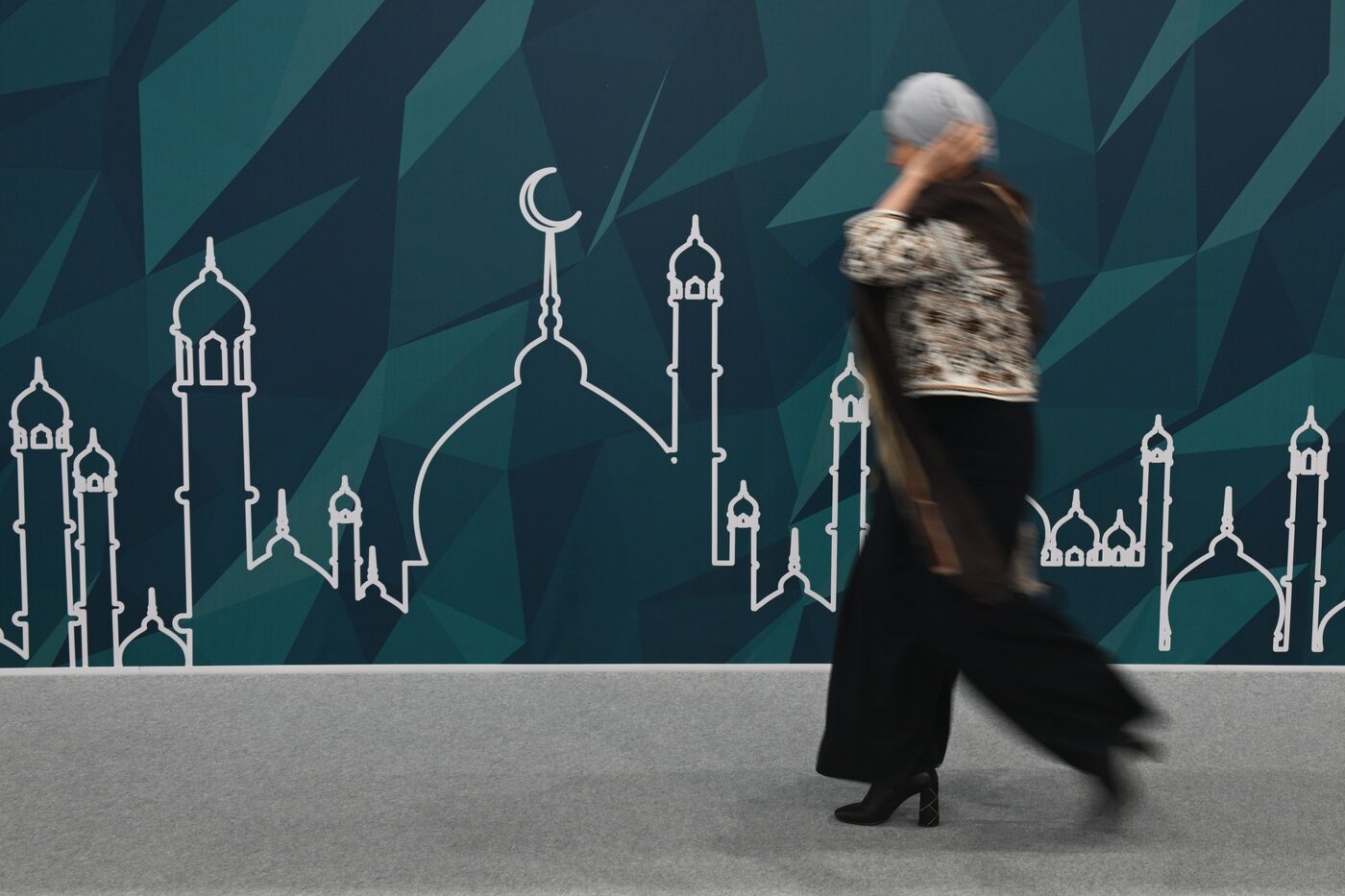 Работа форума "Россия - исламский мир: KAZANFORUM" 2024