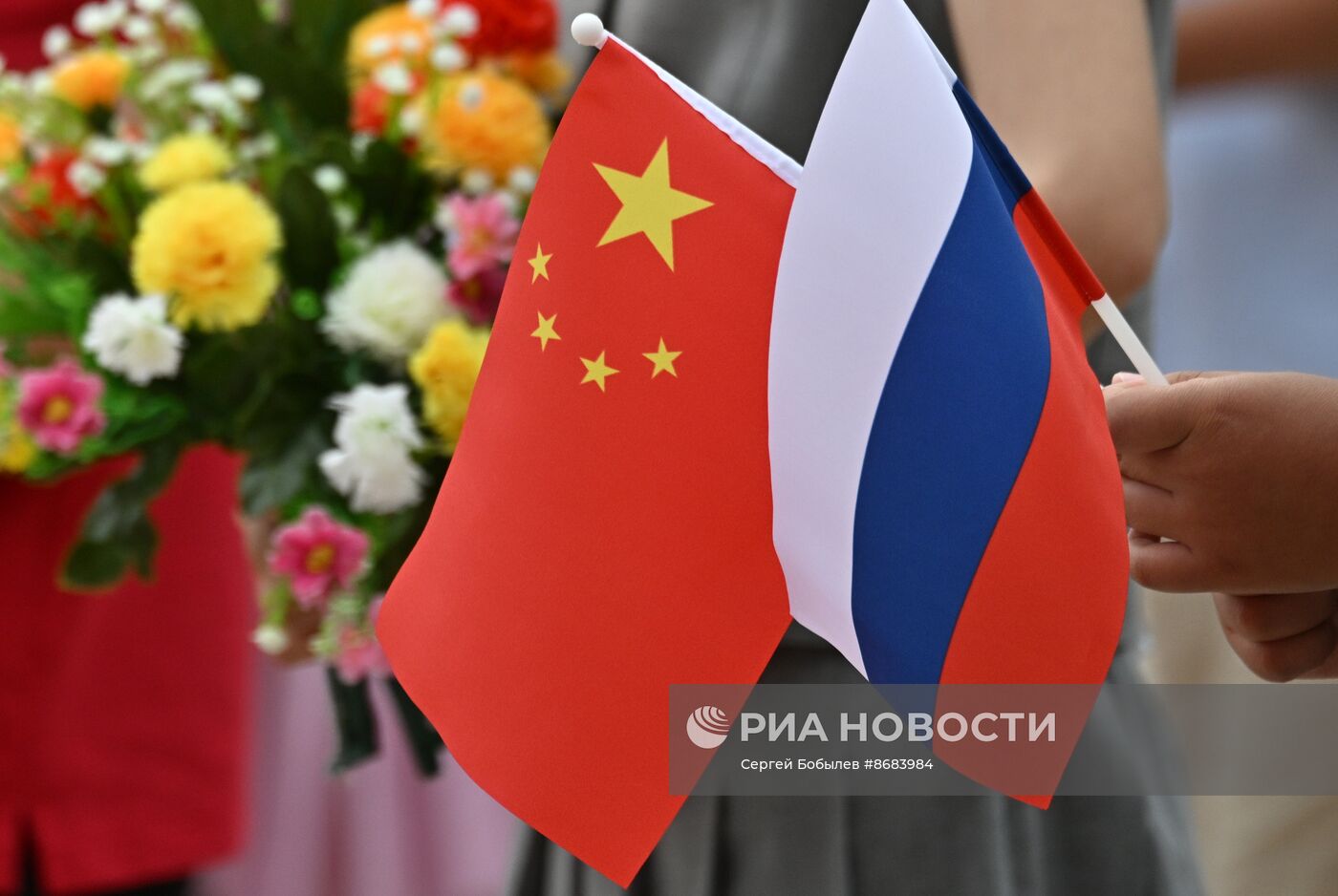 Президент РФ Владимир Путин прибыл в Китай с официальным визитом 