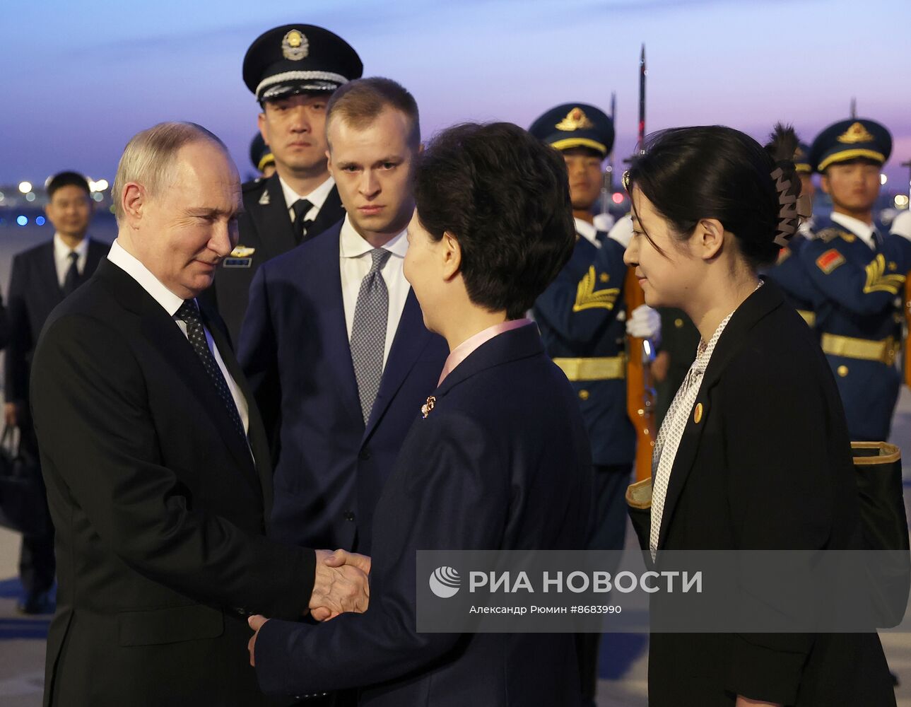 Президент РФ Владимир Путин прибыл в Китай с официальным визитом