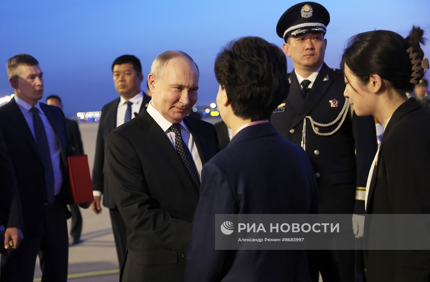Президент РФ Владимир Путин прибыл в Китай с официальным визитом