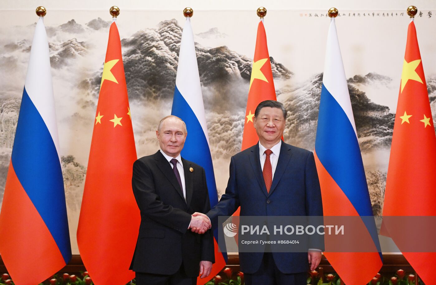 Президент РФ Владимир Путин прибыл в Китай с официальным визитом