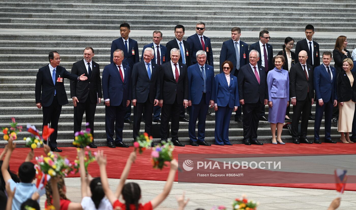 Президент РФ Владимир Путин прибыл в Китай с официальным визитом 