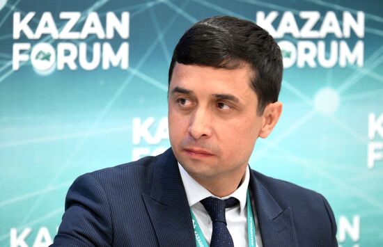 KAZANFORUM 2024. Внедрение принципов клиентоцентричности в государственное управление: опыт налоговых органов России и стран СНГ