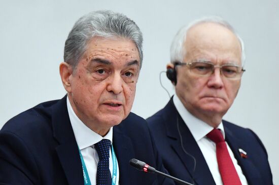 KAZANFORUM 2024. Заседание группы стратегического видения "Россия – Исламский мир"