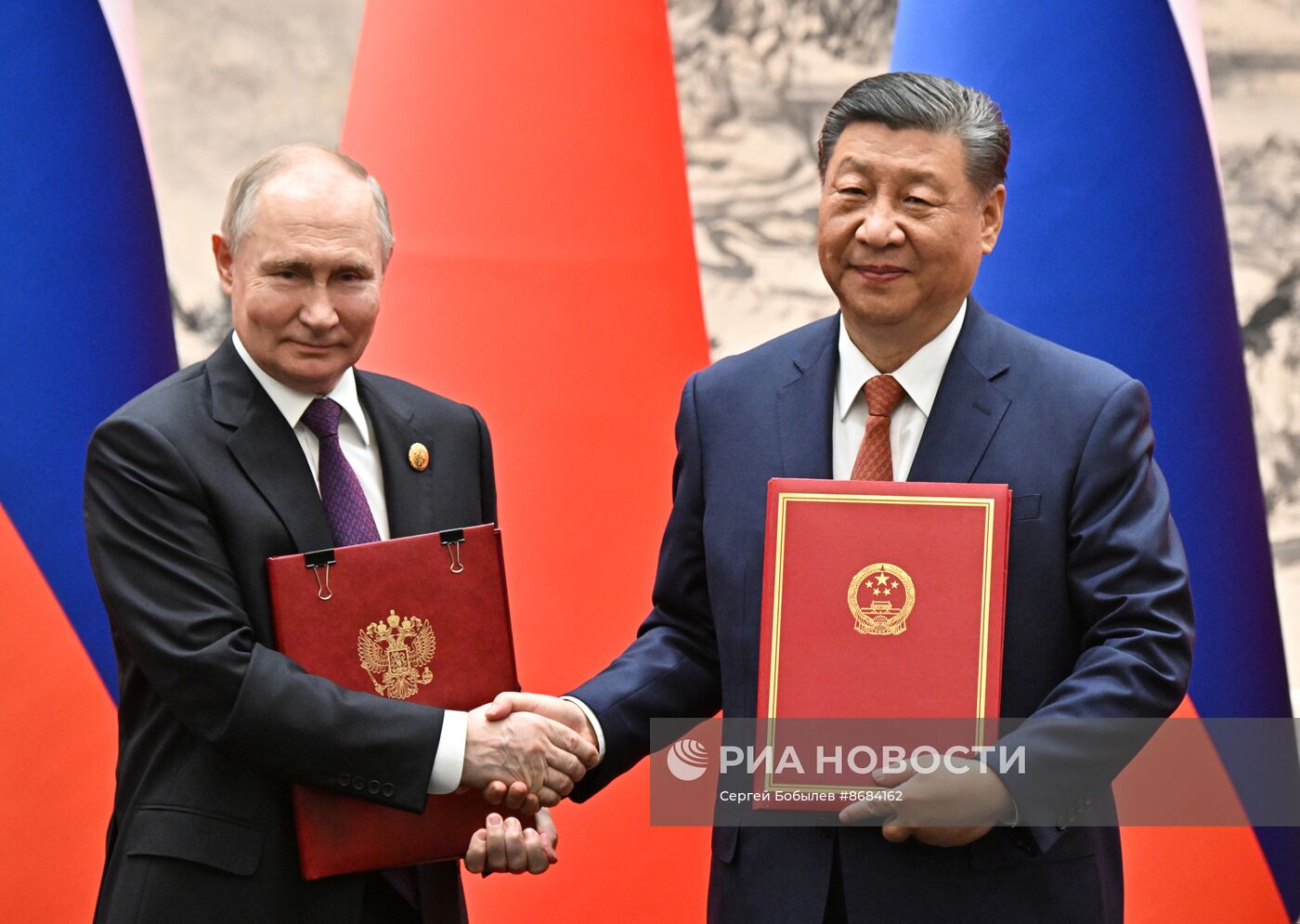 Президент РФ Владимир Путин прибыл в Китай с официальным визитом