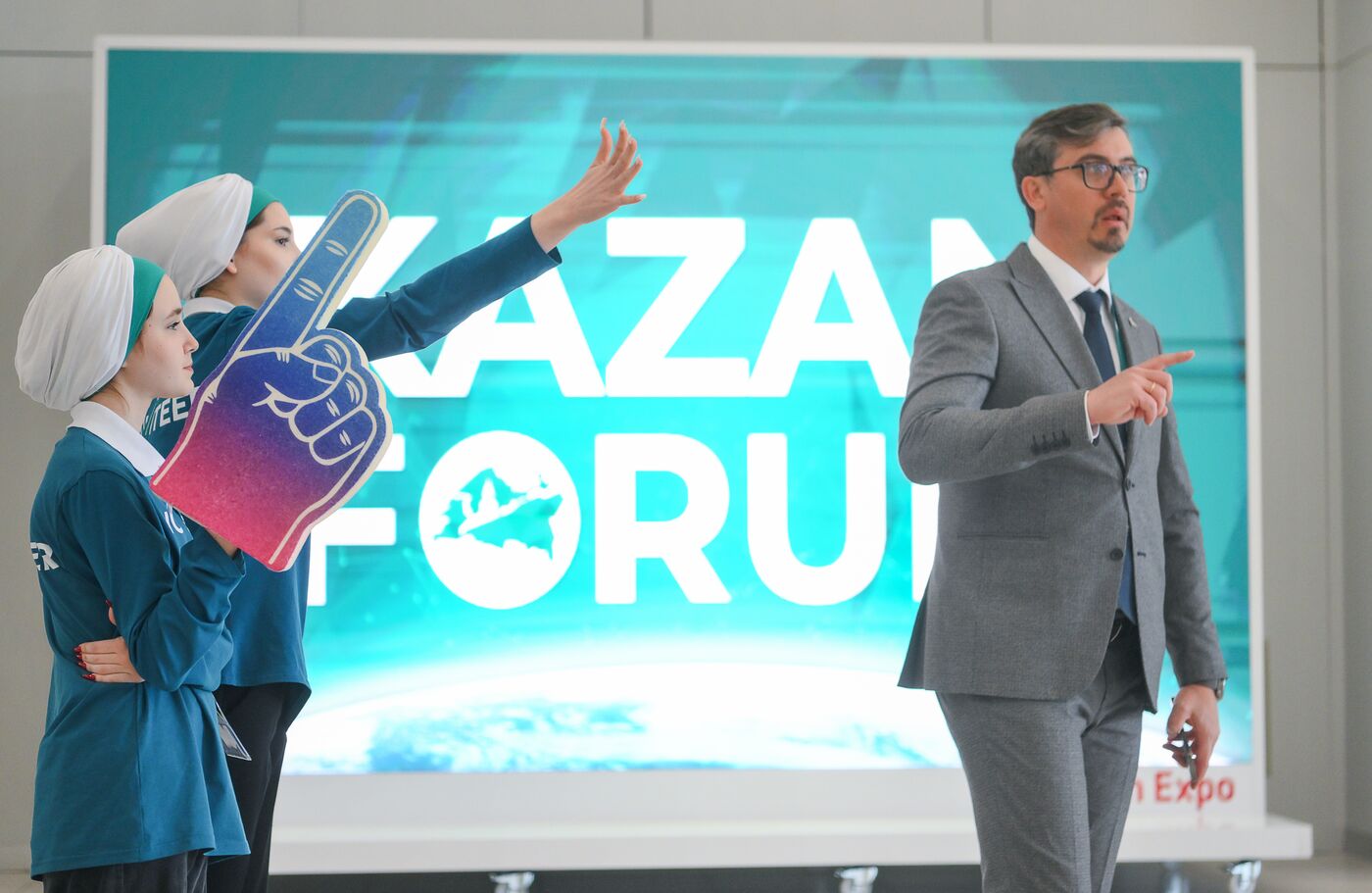 Работа форума "Россия - исламский мир: KAZANFORUM" 2024