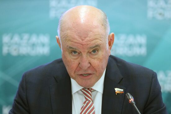 KAZANFORUM 2024. Пленарная сессия: "Гуманитарная дипломатия и дипломатия новых сфер" 