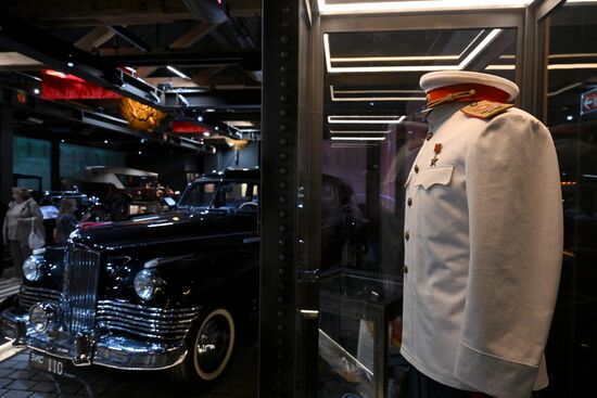 Выставка "Ближняя дача Сталина" в Музее Гаража особого назначения