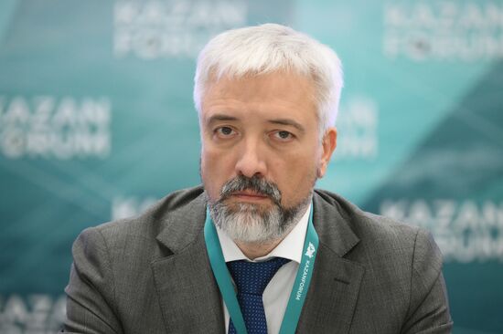 KAZANFORUM 2024. Пленарная сессия: "Гуманитарная дипломатия и дипломатия новых сфер" 