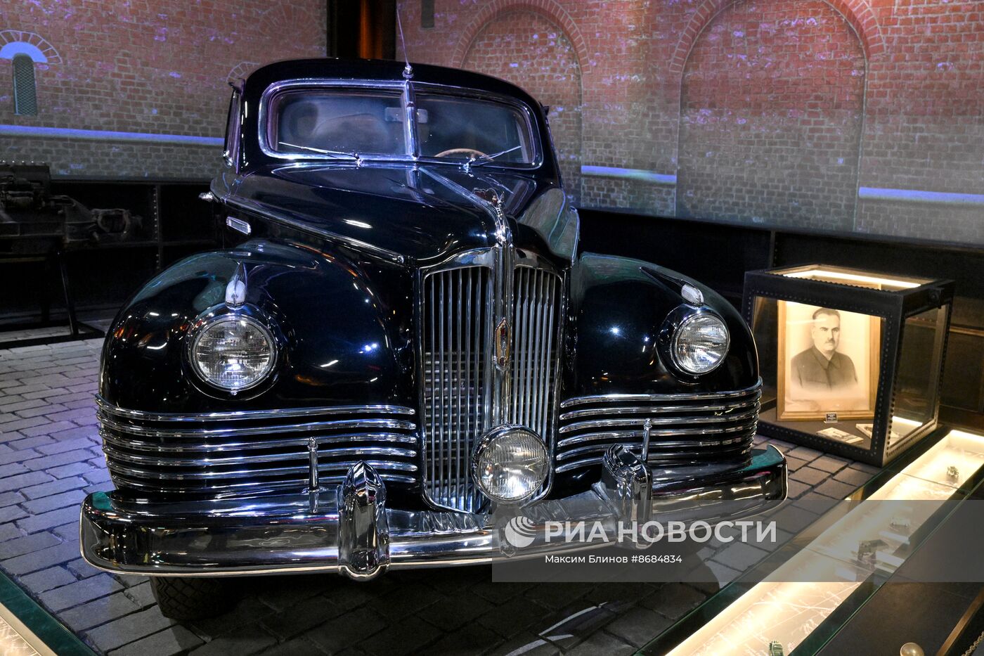 Выставка "Ближняя дача Сталина" в Музее Гаража особого назначения