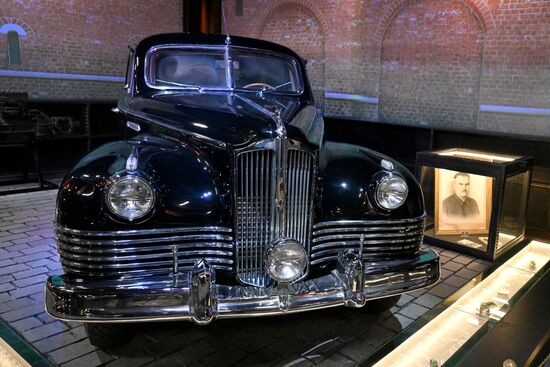 Выставка "Ближняя дача Сталина" в Музее Гаража особого назначения