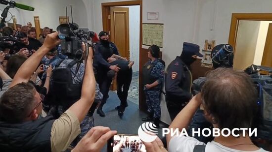 Четверо обвиняемых по делу о теракте в "Крокусе" в здании суда