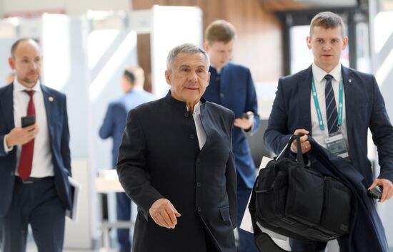 Работа форума "Россия - исламский мир: KAZANFORUM" 2024