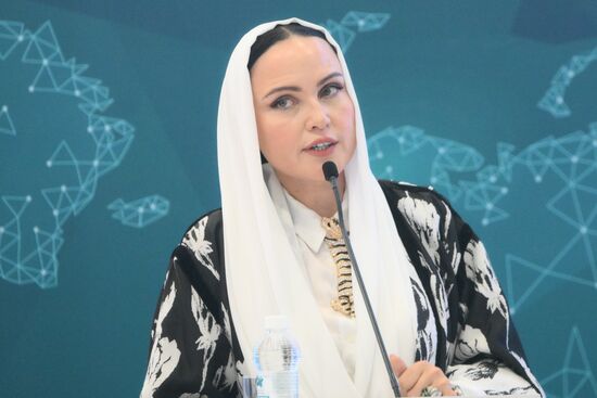 KAZANFORUM 2024. Исламская мода: национальные мотивы и аксессуары