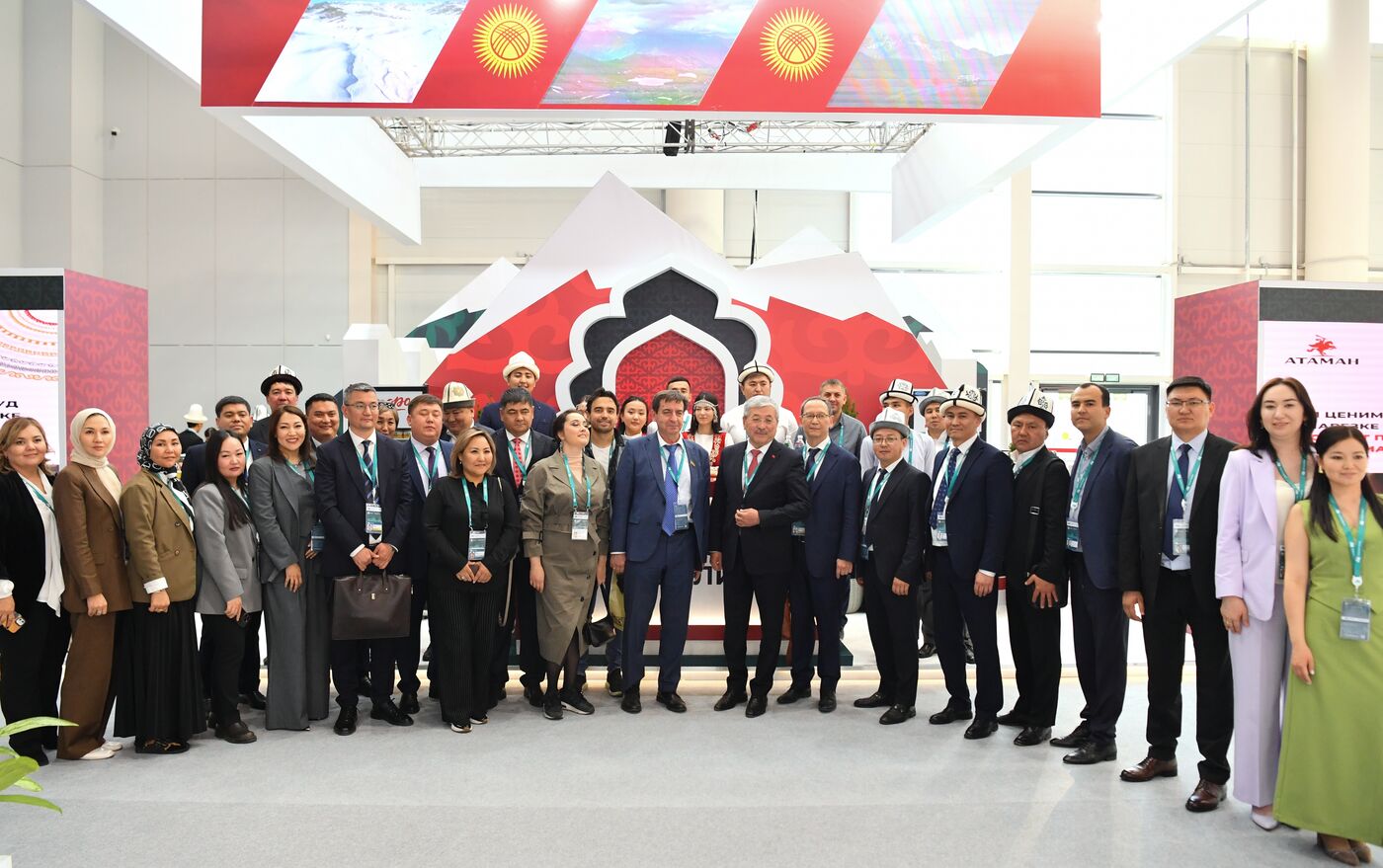 Работа форума "Россия - исламский мир: KAZANFORUM" 2024