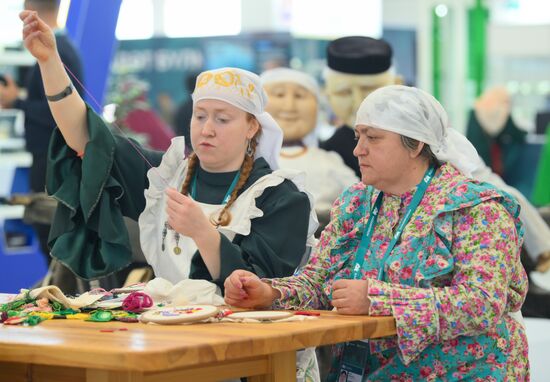 Работа форума "Россия - исламский мир: KAZANFORUM" 2024