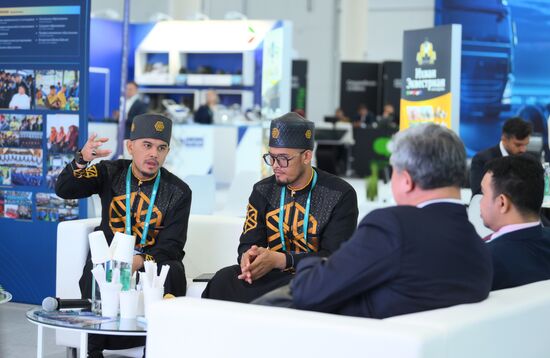 Работа форума "Россия - исламский мир: KAZANFORUM" 2024