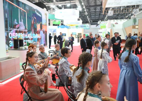 Работа форума "Россия - исламский мир: KAZANFORUM" 2024