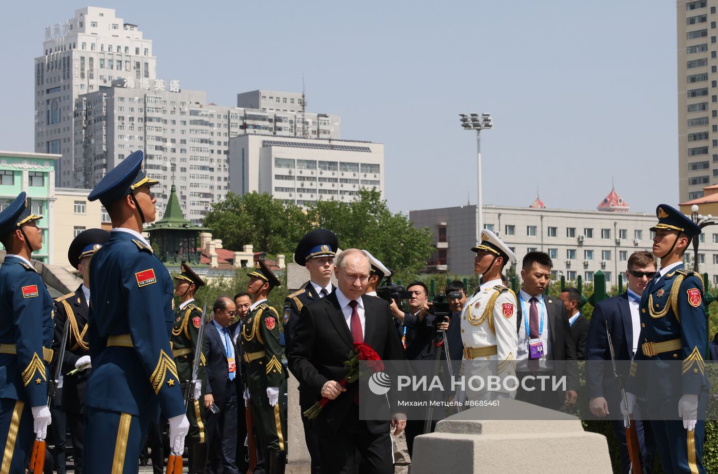 Государственный визит президента Владимира Путина в Китай. День второй