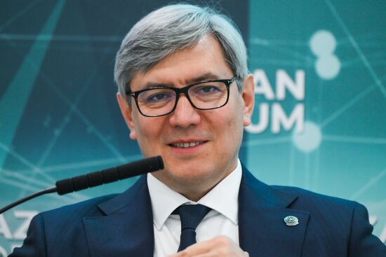 KAZANFORUM 2024. Международное сотрудничество в сфере электронной промышленности – основа национального технологического суверенитета: новые вызовы и уникальные возможности