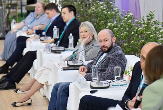 KAZANFORUM 2024. Строим горячие города. Международный конгресс молодых архитекторов и дизайнеров