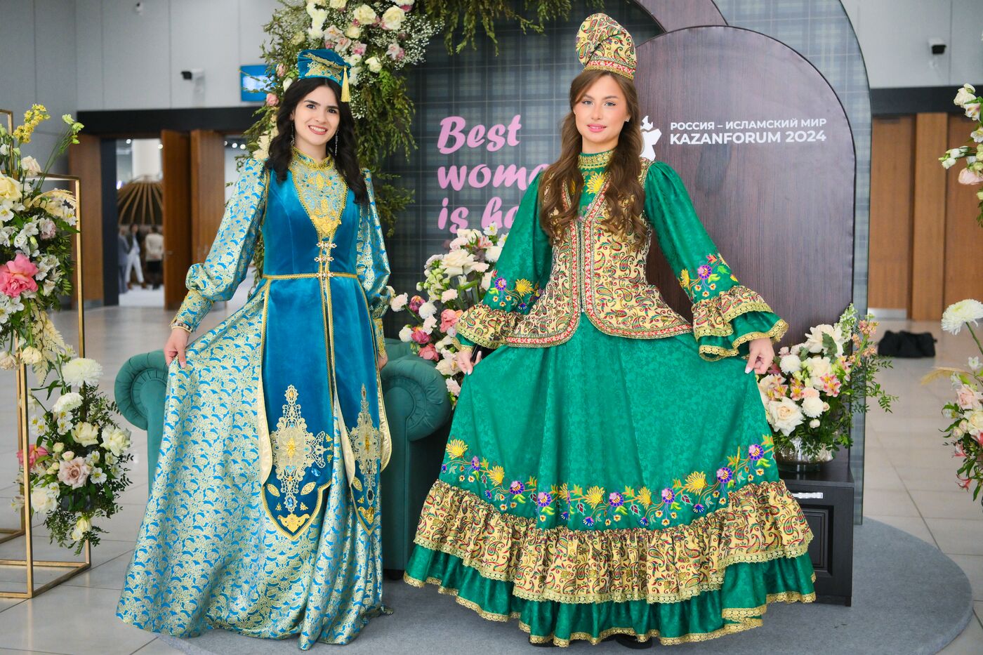 Работа форума "Россия - исламский мир: KAZANFORUM" 2024
