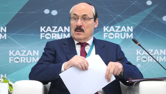 KAZANFORUM 2024. Актуальные вопросы развития сотрудничества России со странами Исламского мира в области науки и высшего образования в условиях многополярного миропорядка.